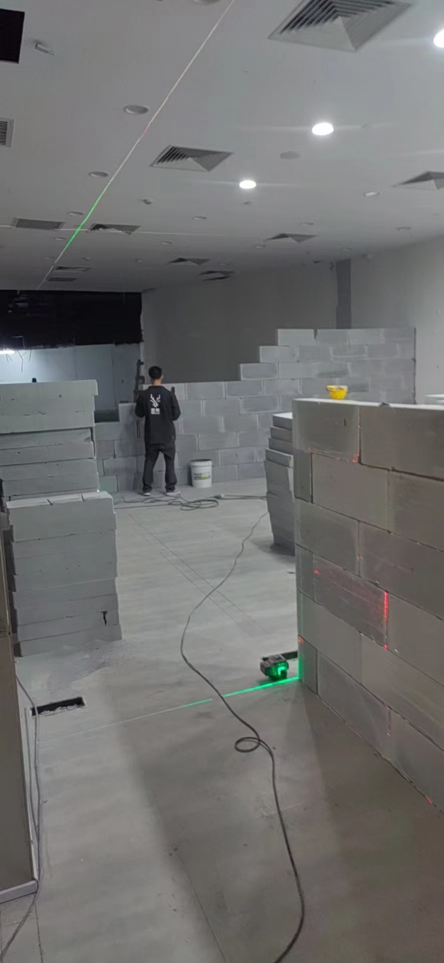 宾馆轻质砖隔墙现场图